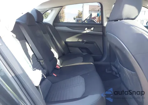 2025 Kia K5 Lxs из США, поврежденный, VIN KNAG24J74S5319044